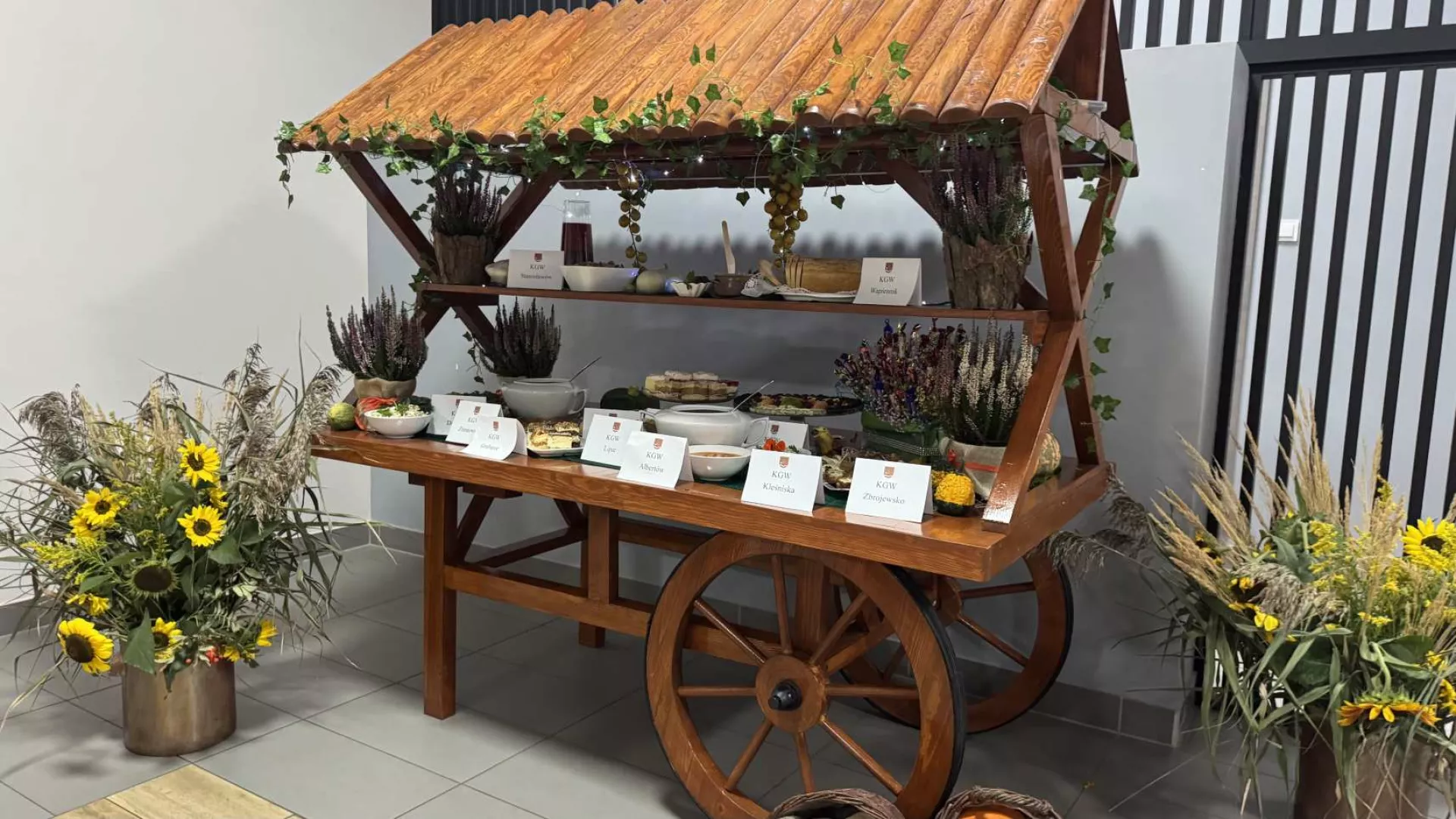 Wystawa potraw podczas smaków jesieni w Stanisławowie