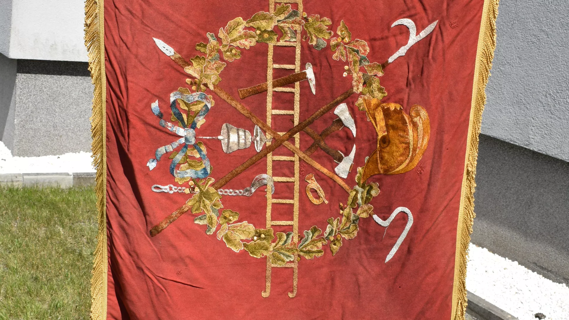 Historyczny sztandar strażacki z 1912 roku