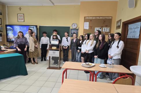  Anna odbier angrode podczas Powiatowego Konkursu Krasomówczego „King’s Speech  Queen’s Speech”