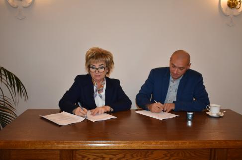 Podpisanie umowy na realizację inwestycji